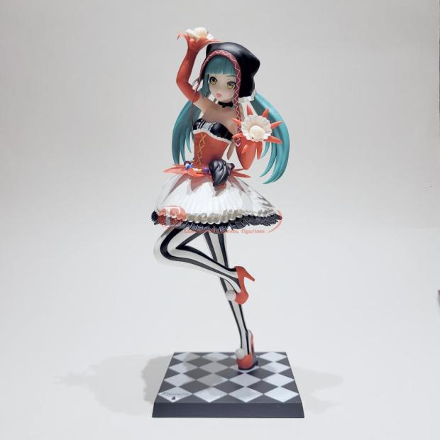 Miku Hatsune - Figurine 26 cm en PVC - Sega