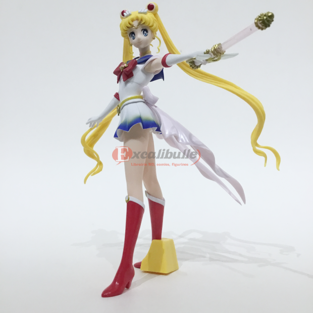 Sailor Moon inspiré de Takeuchi - Figurine de 25 cm en PVC - Bandai - face